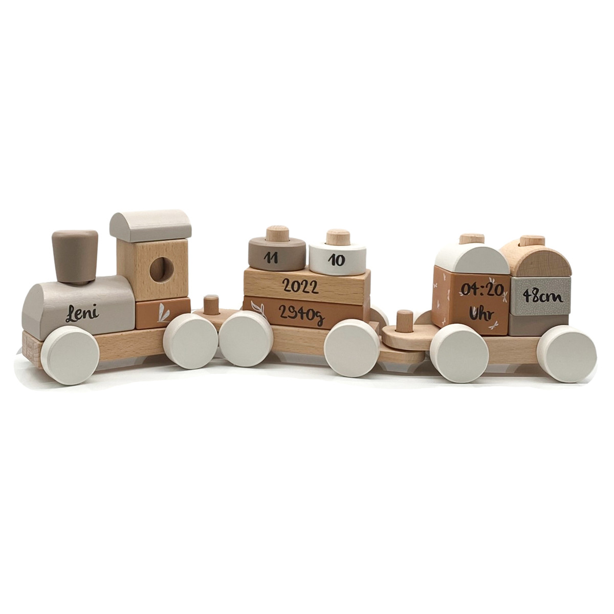 Personalisierte nougat Eisenbahn als Geschenk zur Geburt von der Seite