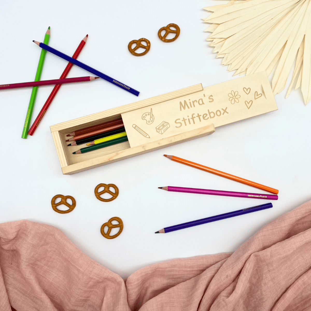 Personalisierte Stiftebox I Geschenk zur Einschulung I Inhalt Schultüte Geschenk